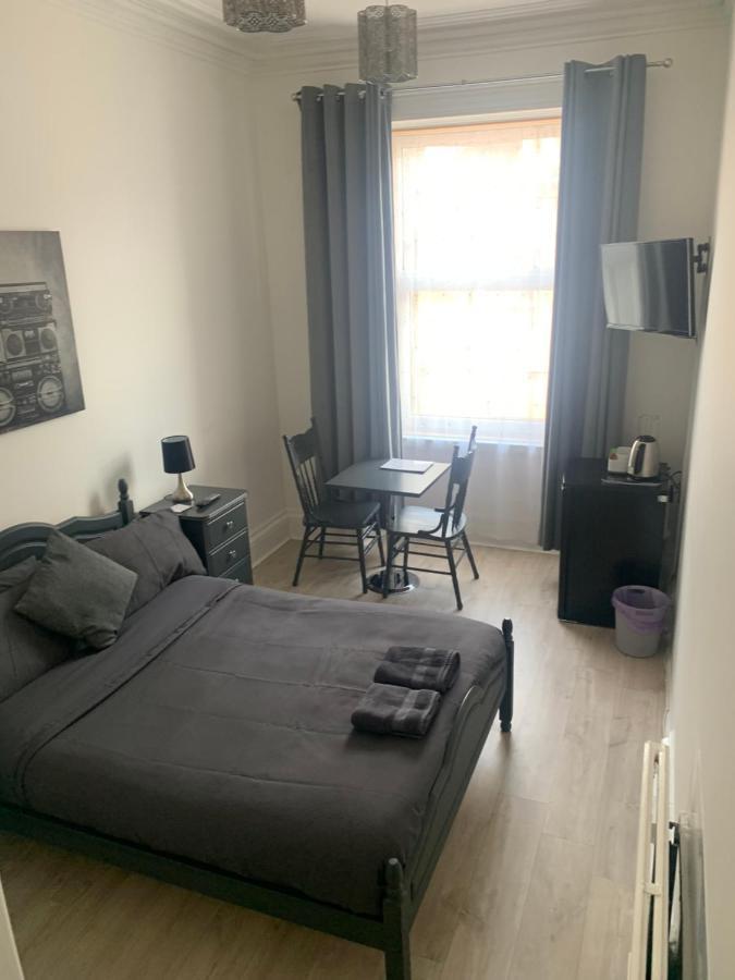 Aspen Guest House Питерхед Экстерьер фото
